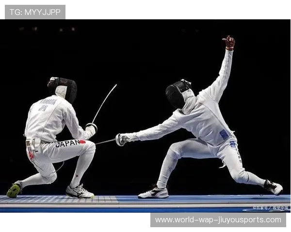 重剑女队战术执行出色，连续两场比赛实现逆转